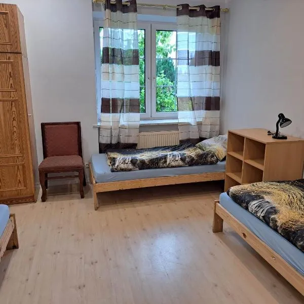 Gorzów Wielkopolski Szarych Szeregów 1 wolne Pokoje/kwatery, hotel v destinaci Gorzów Wielkopolski