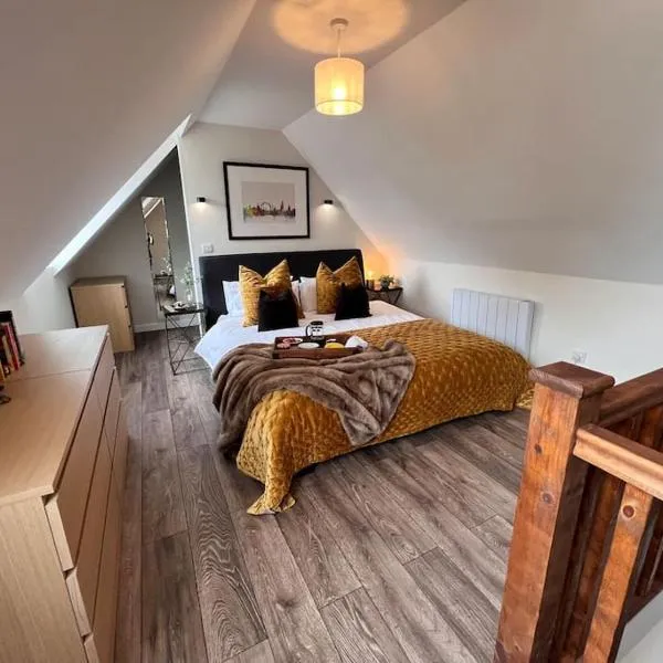 *BRAND NEW* Luxury Country Lodge, hôtel à Burnham on Crouch