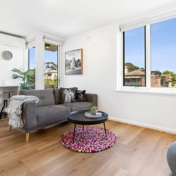 South Yarra apartment with stunning views, готель у Мельбурні