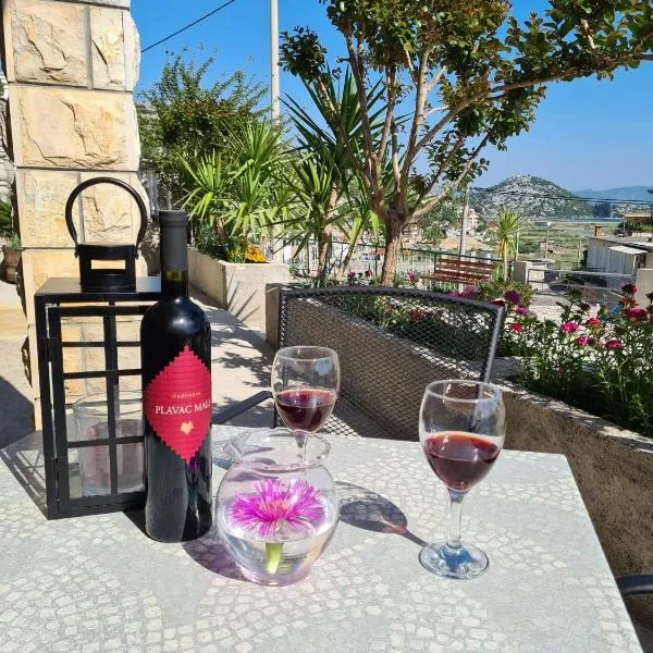 Apartman Roza 2, hotel v destinaci Ploče