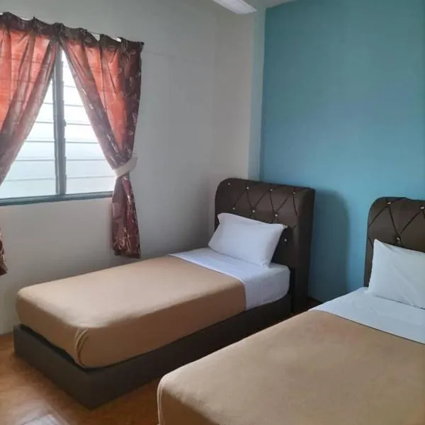KHAIRUL HOMESTAY PANGSAPURI SUTERA SEBERANG JAYA, khách sạn ở Kampong Telok