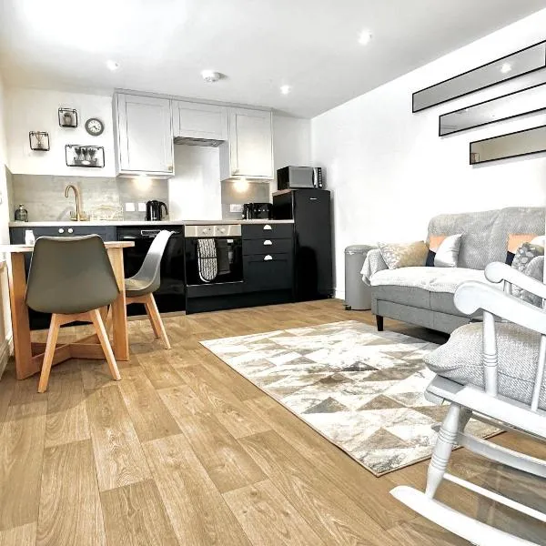 Central, Stylish - 2 Bed Property, The Stable @ Warrenfield, Free WiFi & Parking, hotel in Orkney