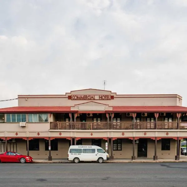 Commercial Hotel, hotel a Clermont
