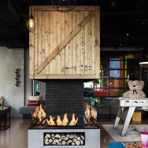 Moxy Belgrade, hotel in Belgrade