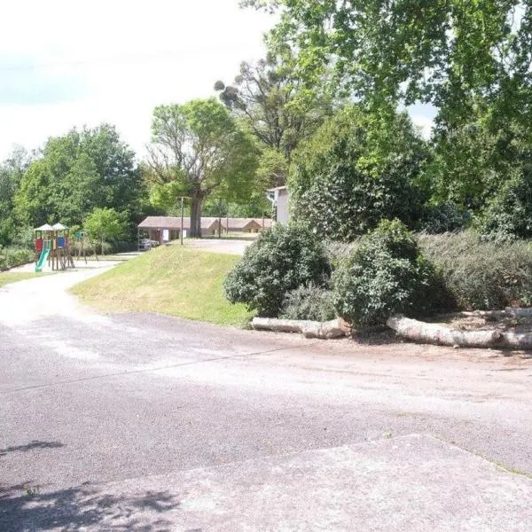 Camping du Puy Rond, hotel in Boismé