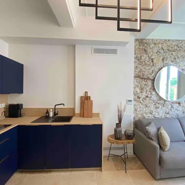 Au cœur du viel Antibes - Cosy appartement, hôtel à Antibes