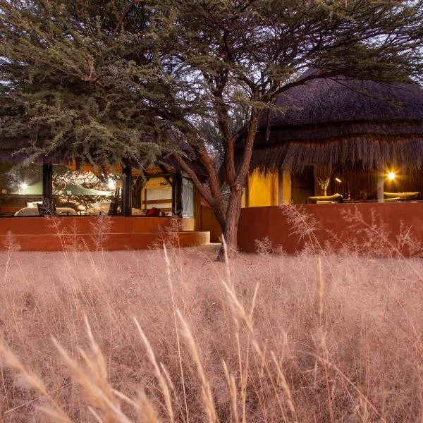 Okonjima Luxury Bush Camp, hotel in Otjiwarongo