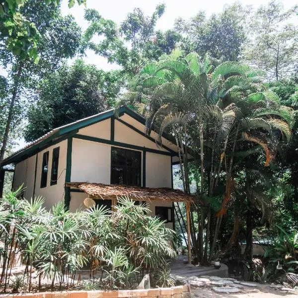 Leela Garden Resort, hotel in Ban Nok