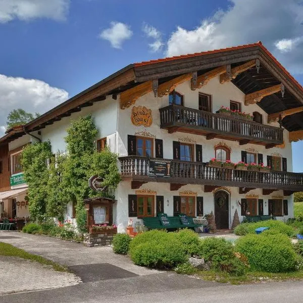 Landhotel Binderhäusl Garni, hotel v destinácii Inzell