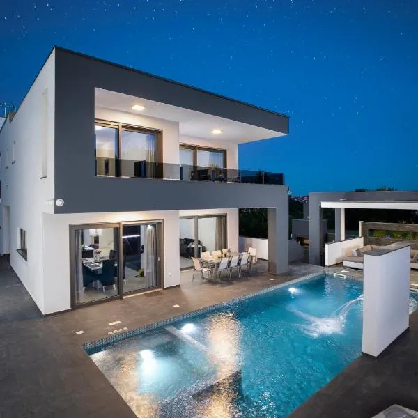 VILLA ELLA OASIS OF CALM, hotel v Medulinu