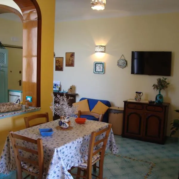Sunny Holidays Casa Vacanze, hotel a Meta