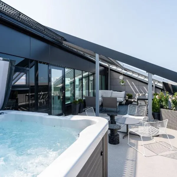 "KANSI" - 15th Floor Penthouse with Jacuzzi & 60m2 Terrace, Hosted by 2ndhomes, hotel v destinaci Tampere
