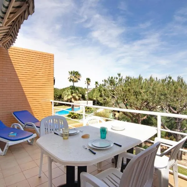 Yara Beach Apartments T1, hotel in Sesmarias