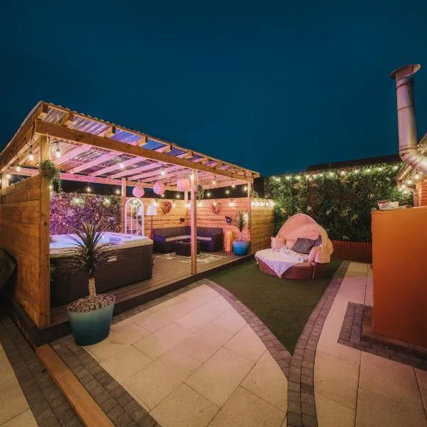 Cosy Hot Tub Getaway Bungalow, khách sạn ở Armagh