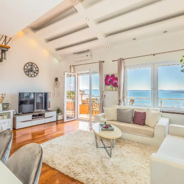 Apartmani Nikola, khách sạn ở Baška Voda