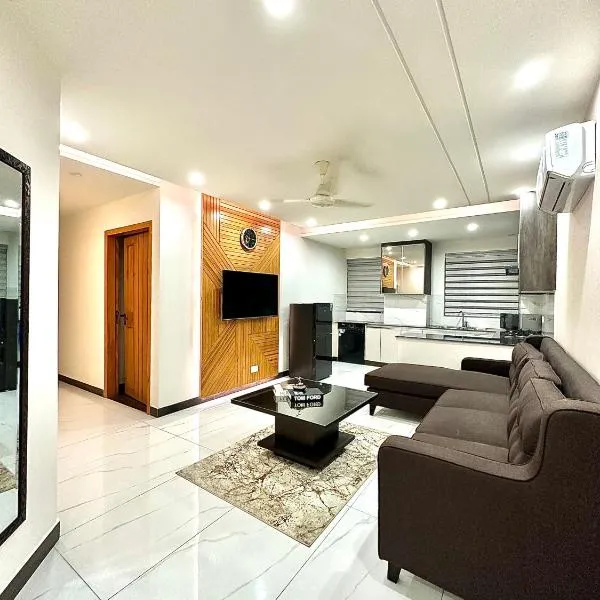 Lux Haven Apartments in Lahore near Gulberg - Exclusive Spaces for Exceptional Stays, hotel in Lahore