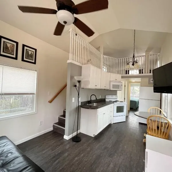 Alder Tiny Home, hotel in Woodland Park