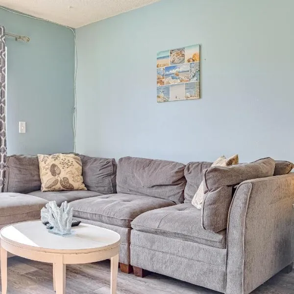 Bungalow W，位于布雷登顿海滩的酒店