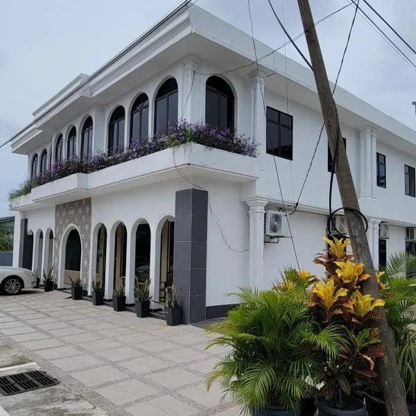 HOTEL SHAFURA 3, hotel in Kampong Bukit Kuang