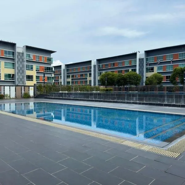 Nilam 3 Cozy Homestay Cyber City 3BR Near KKIA 10 minutes KK Centre wifi 30mps astro channel, hotel v destinaci Kapayan