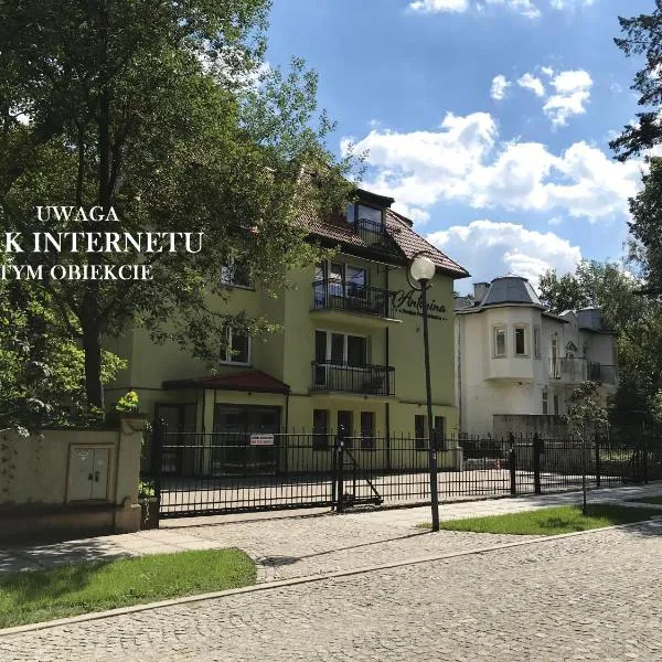 Antonina ***PensjonPrzyKortach***, hotel v destinaci Szczawno-Zdrój