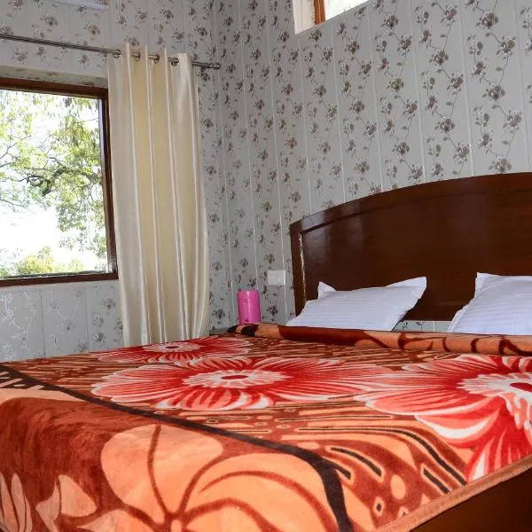 Bhandari Homestay and Restaurant, hotel di Mussoorie