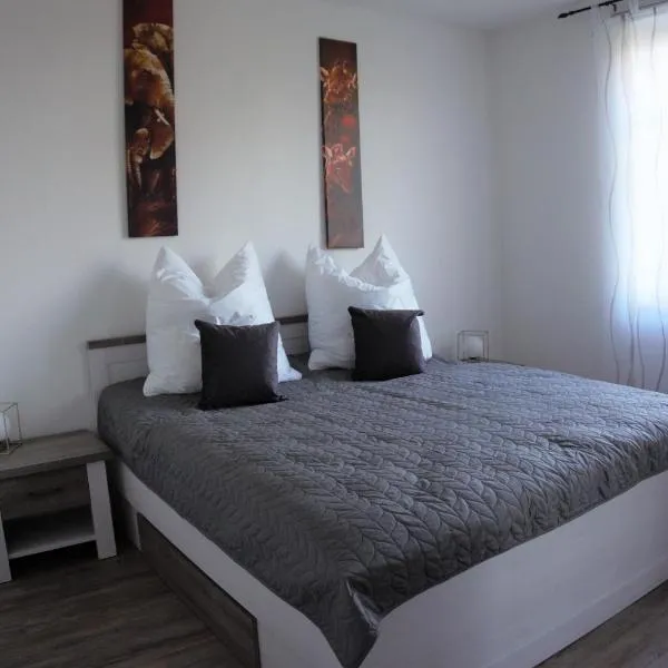 Ferienwohnung TrautesHeim - Parkplatz gratis, hotel v destinaci Ilmenau