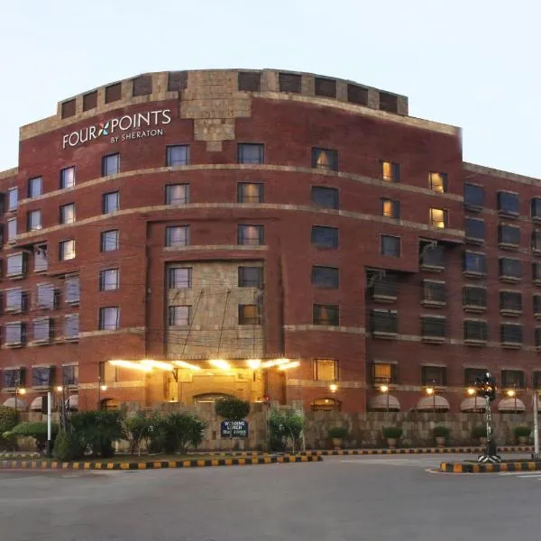 Four Points by Sheraton Lahore, hotel v destinaci Lahore