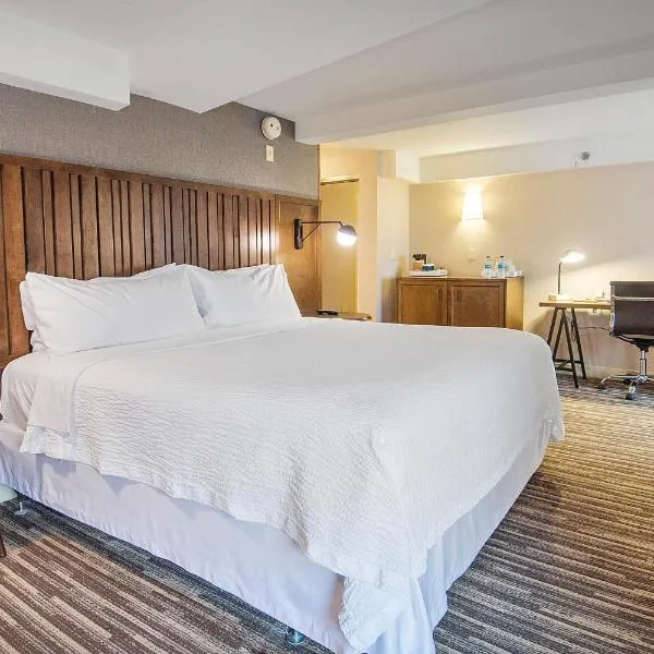 Best Western Premier Plainview-Long Island Hotel, hotel en Plainview