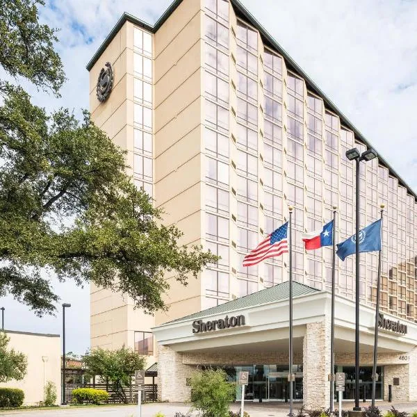 Sheraton Dallas Hotel by the Galleria, מלון בקרולטון