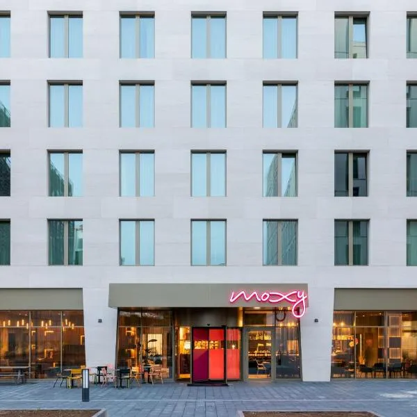 Moxy Wuerzburg, hotell i Neuhof