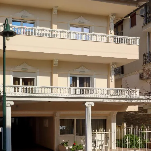 Indigo luxury apartments, hotel en Olympiakí Aktí