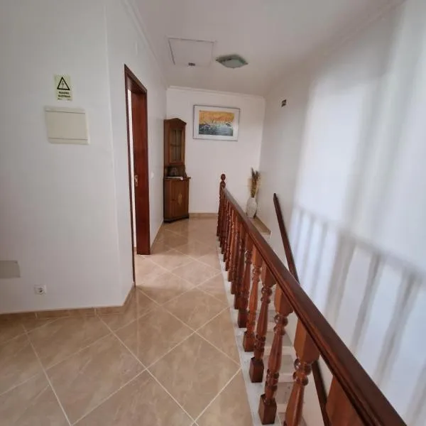 Chez Gilbert-Alojamento Local, khách sạn ở Alqueidão da Serra