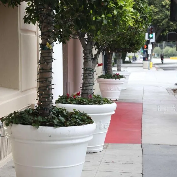 Hotel Carmel Santa Monica, hotel u Los Angelesu