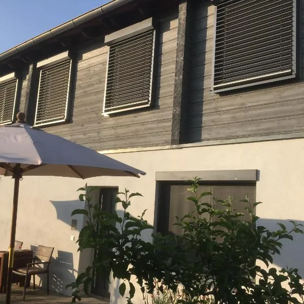 SweetSuites 40A Lavendelhaus: Mühlhausen şehrinde bir otel