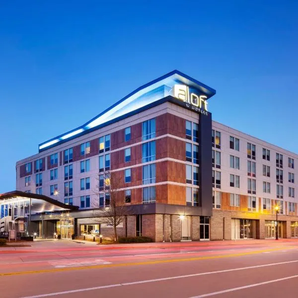 aloft Hotel Milwaukee Downtown, hotel en Wauwatosa