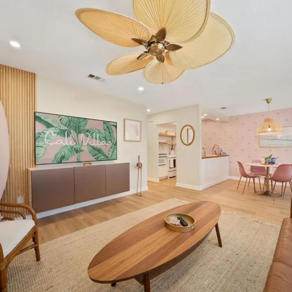 Luxury Villa 3 Blocks from the Beach with Pool a Fire Pit and Outdoor Oasis, hotel en Cabo Cañaveral