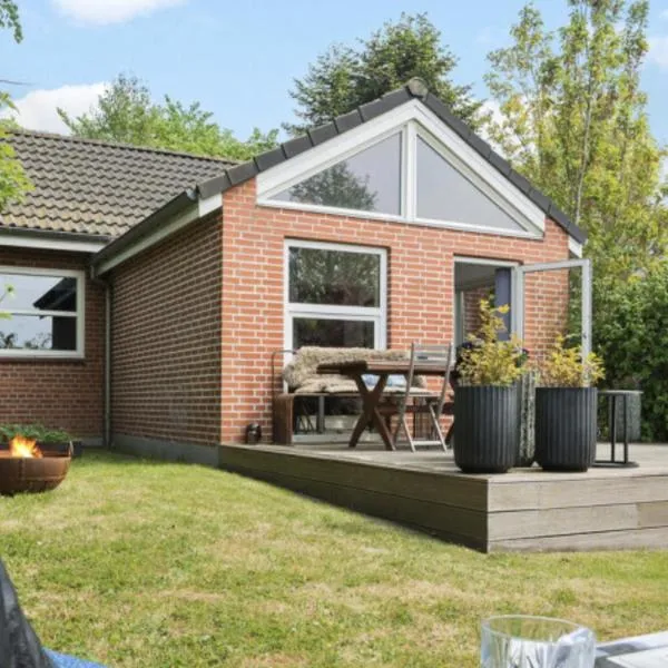 Aarhus - cozy house, 10 min from city center、オーフスのホテル