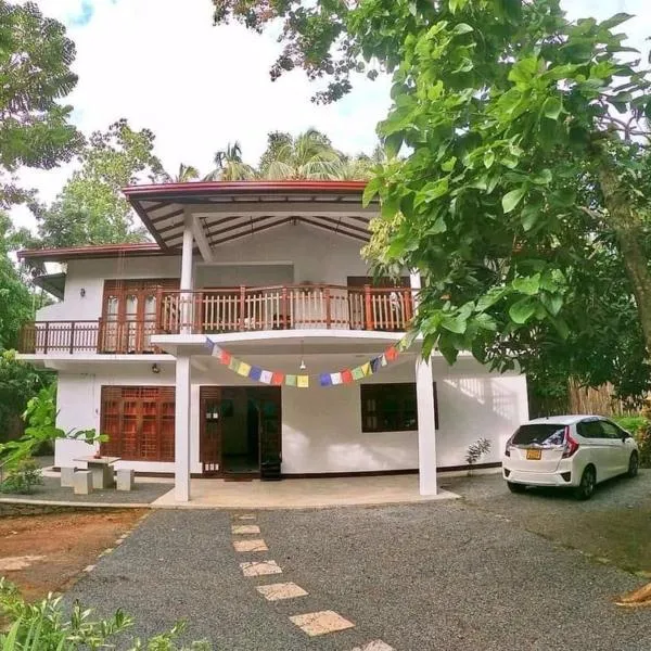 Breath House Hiriketiya, hotel in Dickwella
