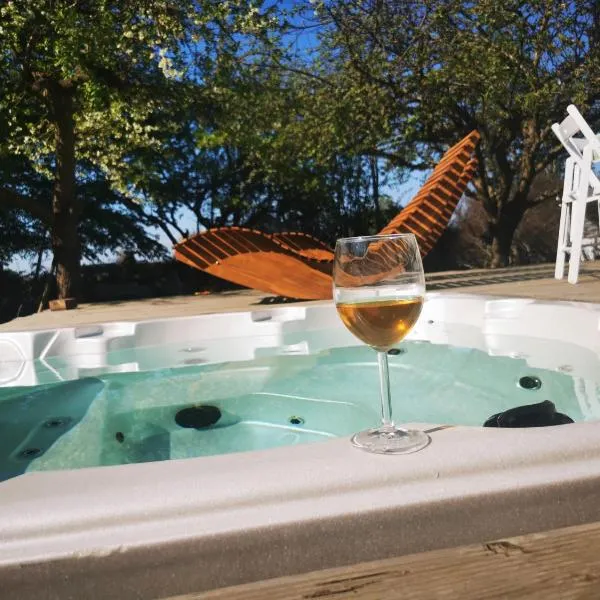 Yogi Wellness Guesthouse with Jaquzzi, hotel v destinaci Klagstorp