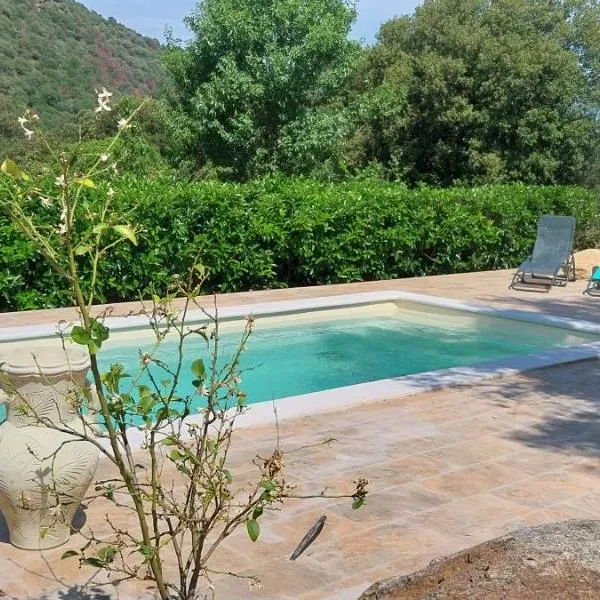 Villa A Volta, hotel in Urtaca