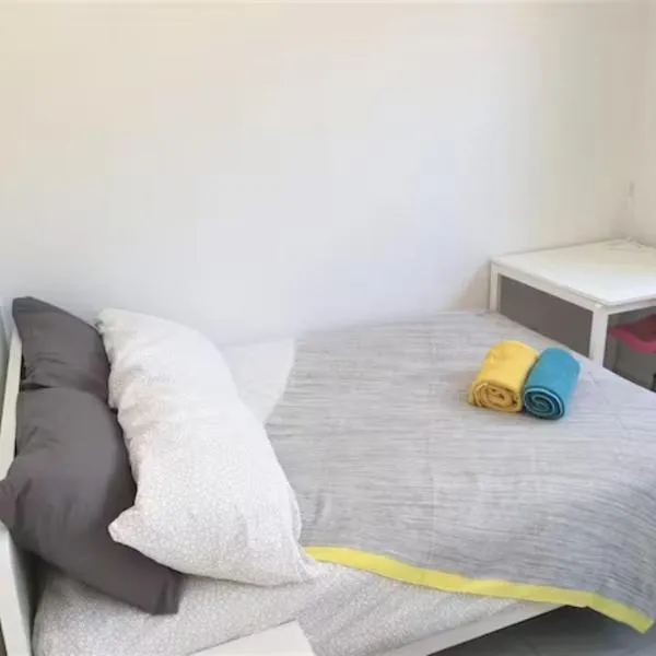 Dana-Private Room in a Shared House-Close to City & ANU-3, hotel a Canberra