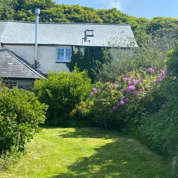 Mayrose Cottage, Charming Cornish Cottage for the perfect escape..., hotel in Camelford