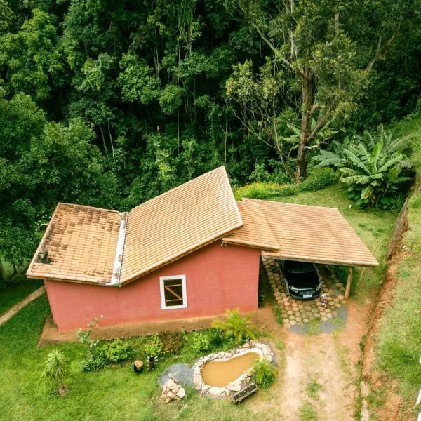 Chalé Cabana com 3 cachoeiras - Mirante para montanhas, Espaço Gourmet Caipira, hotel v destinaci Córrego do Bom Jesus