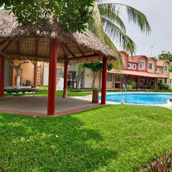 Casa Morrocoy Ixtapa, hotel in Ixtapa