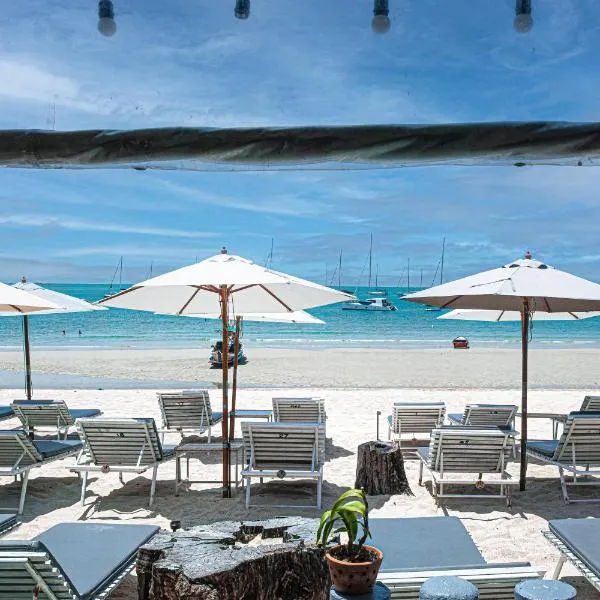 Bay Beach Resort, hotel in Choeng Mon Beach