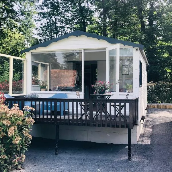 Tiny house 't Heidehoes in Usselo, hotel v destinaci Enschede