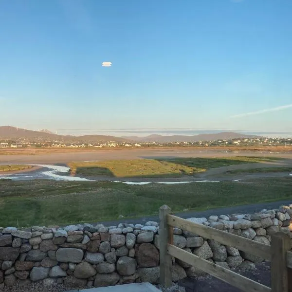 Donegal Luxury Pods, hotel in Gweedore