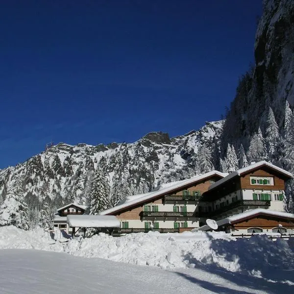 Hotel Roy, hotel in Malga Ciapela