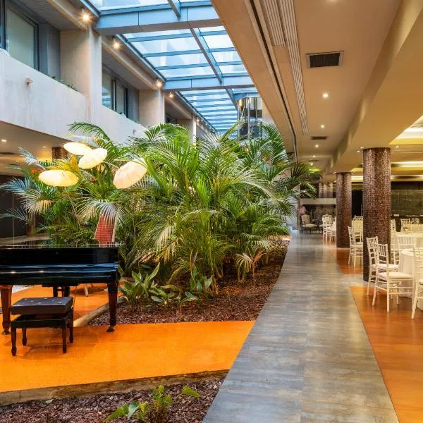 Iberik Santo Domingo Plaza Hotel: Las Caldas'ta bir otel